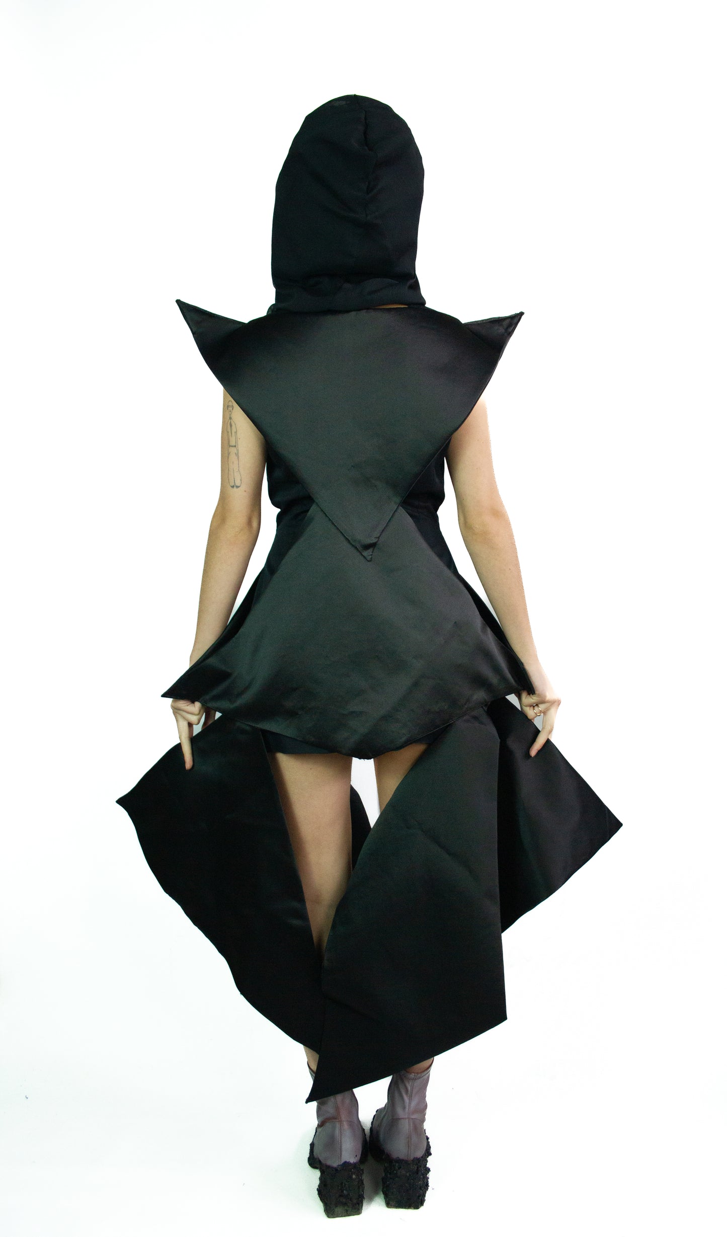 TRIANGLE BLACK DRESS